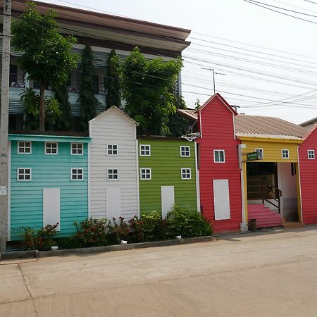Siri Place Buriram Ngoại thất bức ảnh